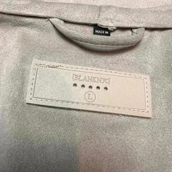 BLANK NYC Beige Tan Faux Suede Drape Front Jacket Size Large - Picture 9 of 11